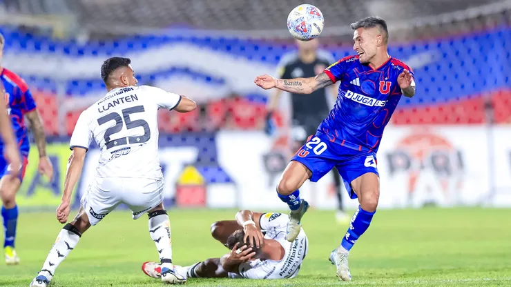 Azules y Cerveceros se enfrentan por la fecha 19 del Campeonato Nacional.