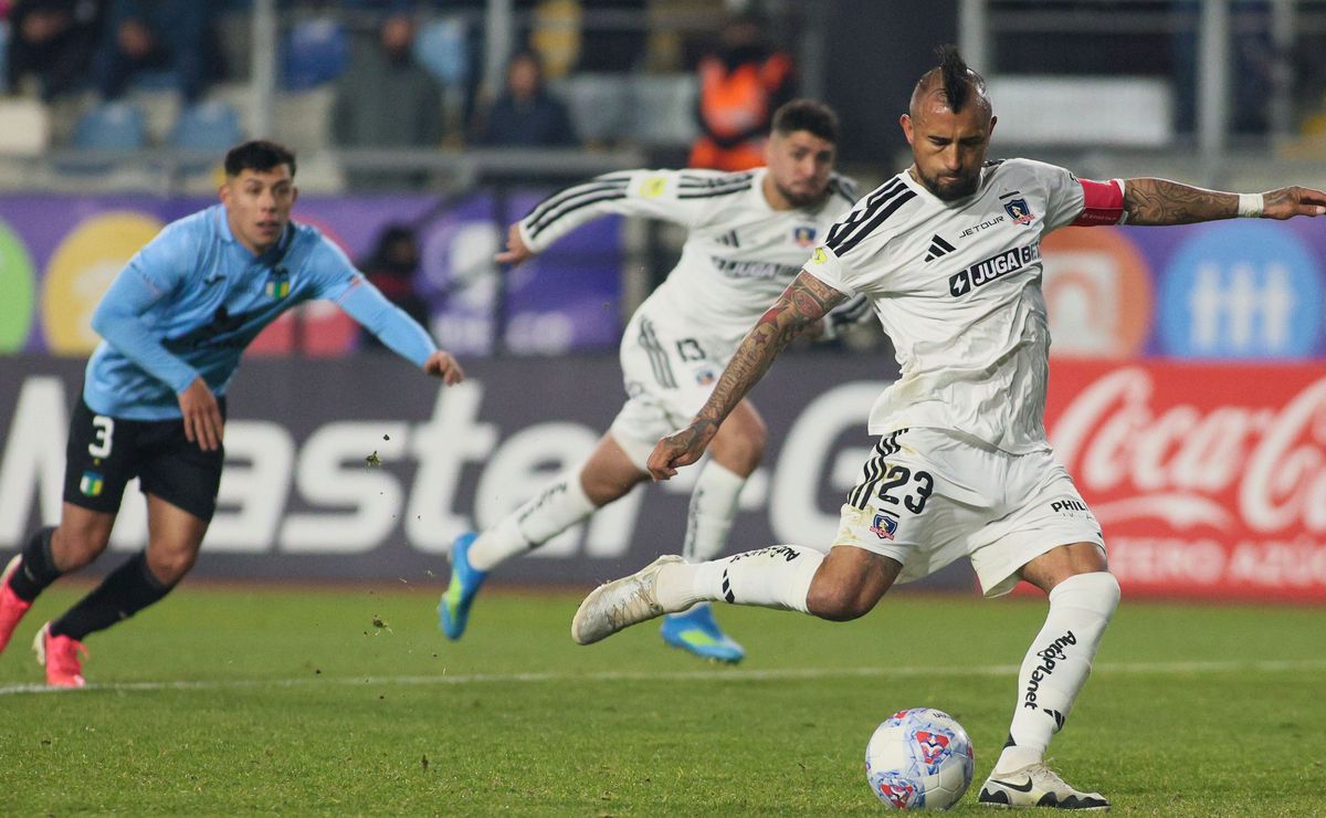 DT de O’Higgins sorprende con elogios a Colo Colo antes del duelo en el Monumental