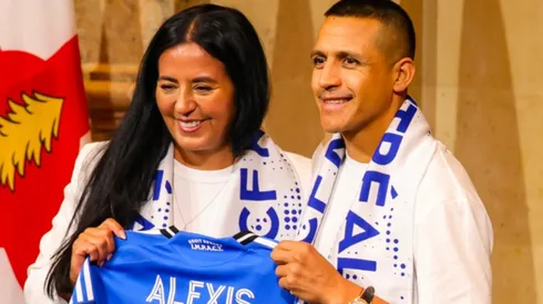 Alexis fue recibido por la alcaldesa de Montreal en su bienvenida a Canadá.