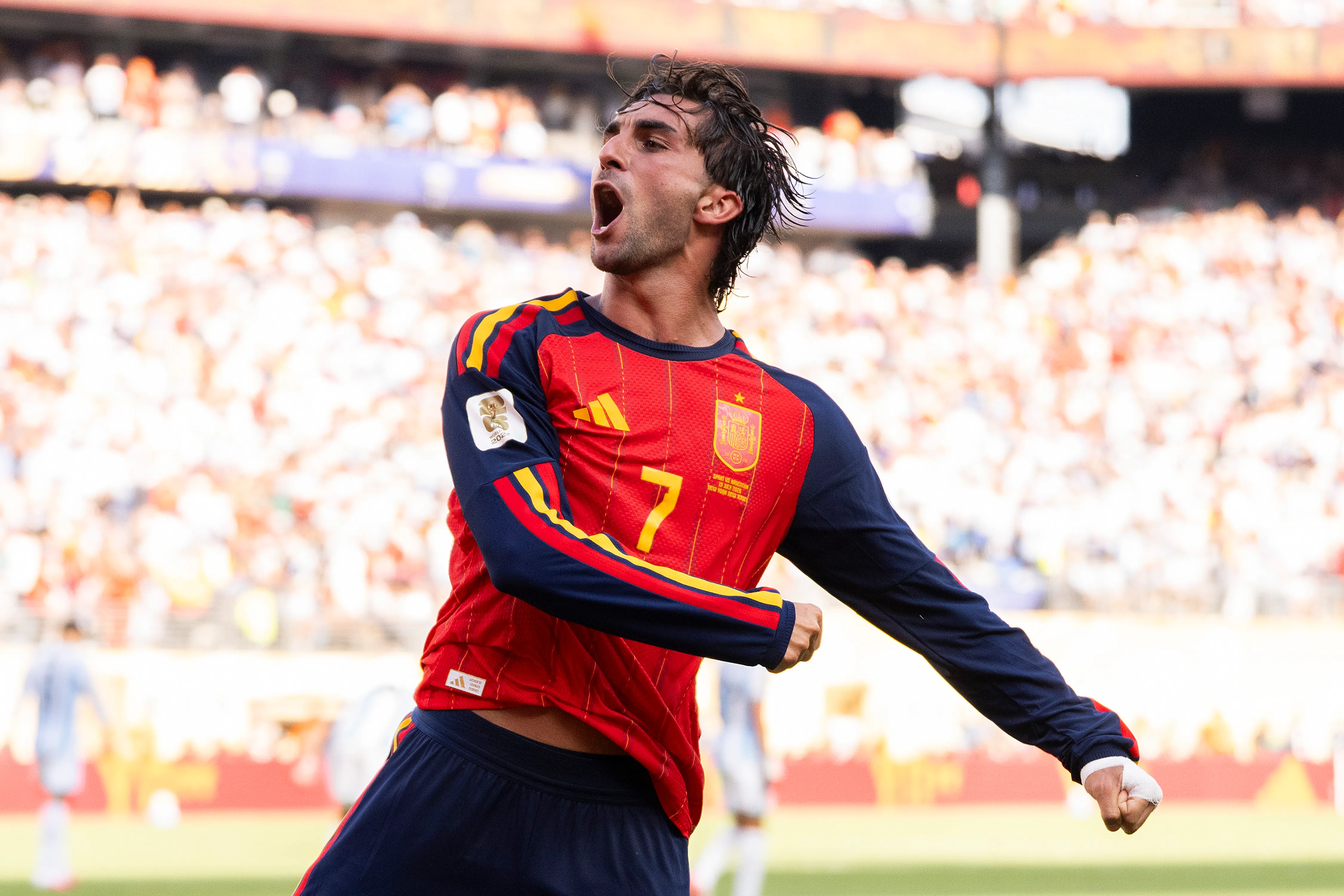 Así festejó Ferrán Torres el gol de España ante la Albiceleste en la final. (David Ramos/Getty Images).