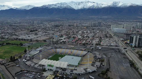 La cancha del Monumental está protegida de las lluvias.