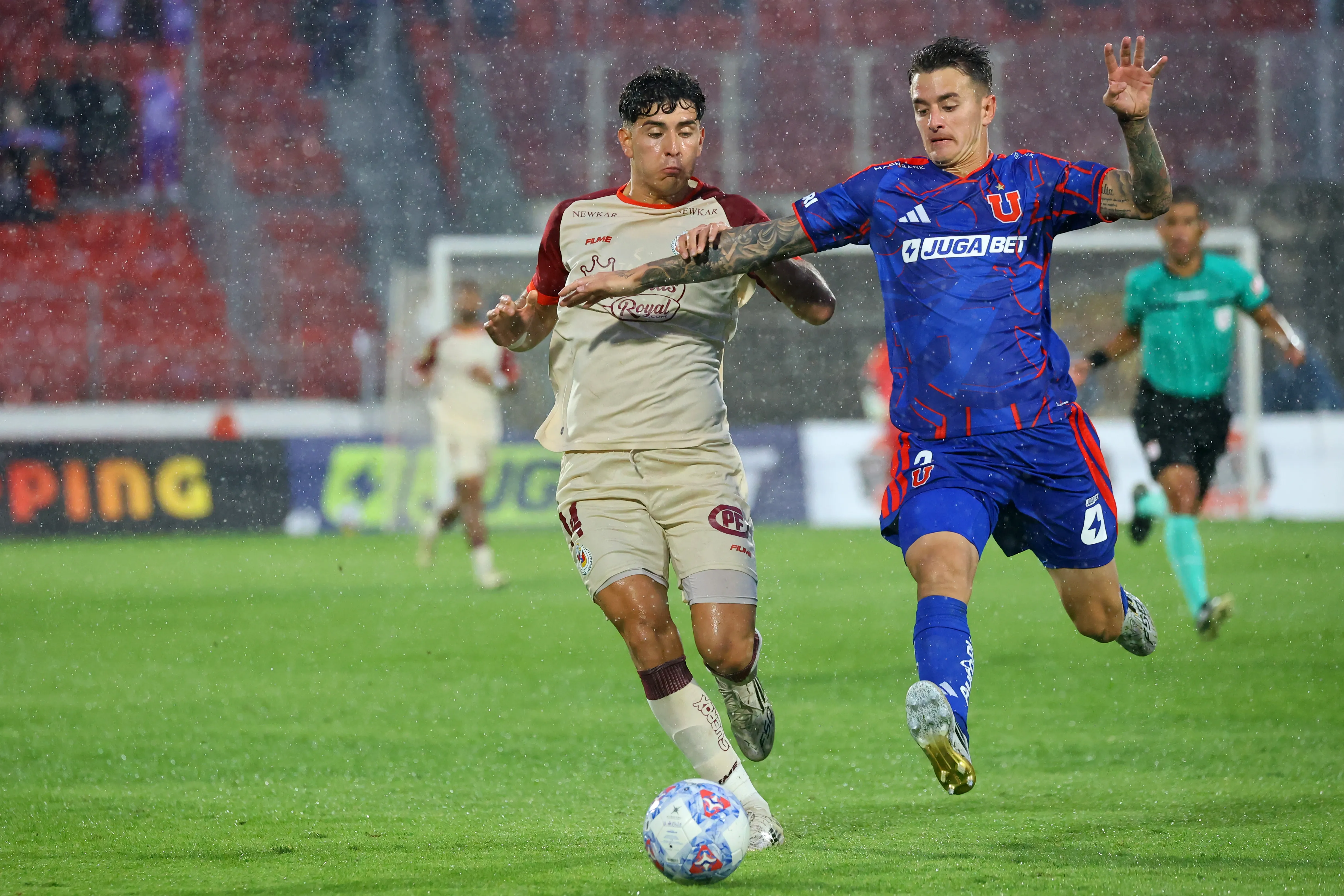Franco Calderón no fue citado para el duelo de la U ante Limache. Foto: Jonnathan Oyarzun/Photosport