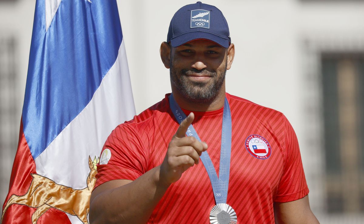 Tras salida de Natalia Duco: la potente reflexión de Yasmani Acosta contra cierre del Ministerio del Deporte