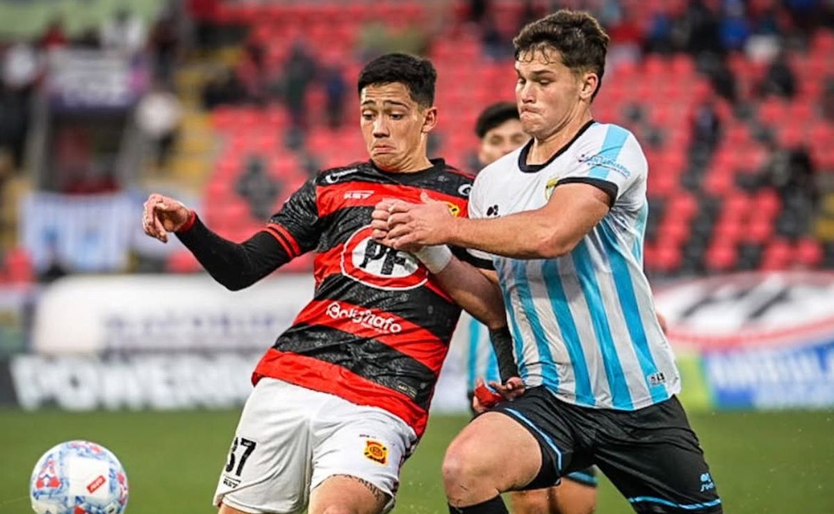 Con nueve jugadores lo da vuelta: Magallanes logra odisea y hunde a Rangers en la Primera B