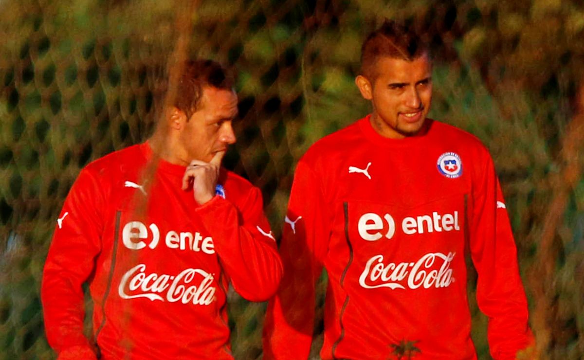 Connotado periodista asegura que Marcelo Díaz no era el ‘sapo’ de la selección chilena: “No era mi fuente”