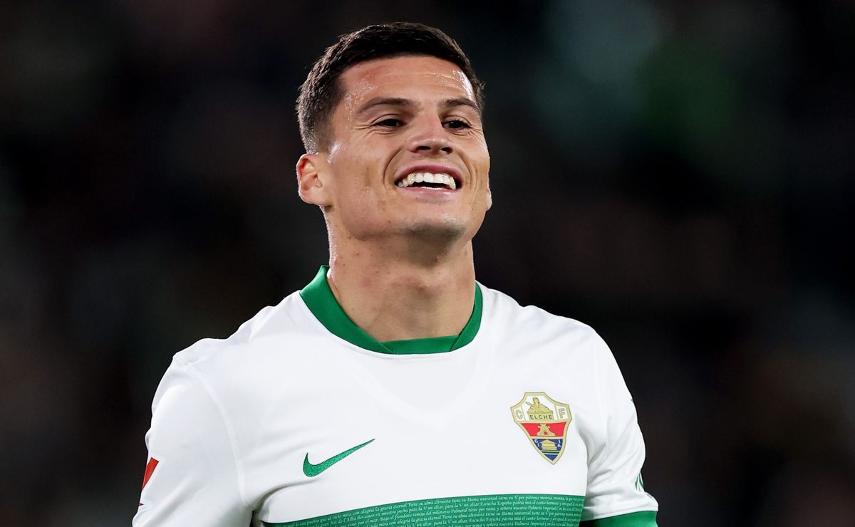 DT del Elche le hace reverencia a Lucas Cepeda: “Es un jugador de los que más repite esfuerzos”
