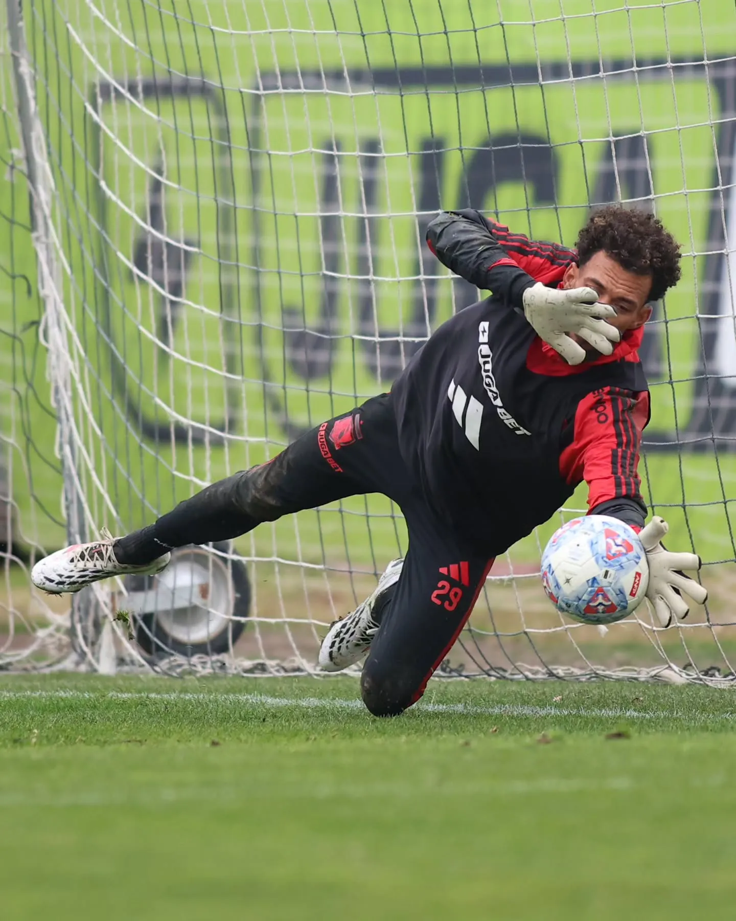 Vozinha aguarda por su debut en Colo Colo