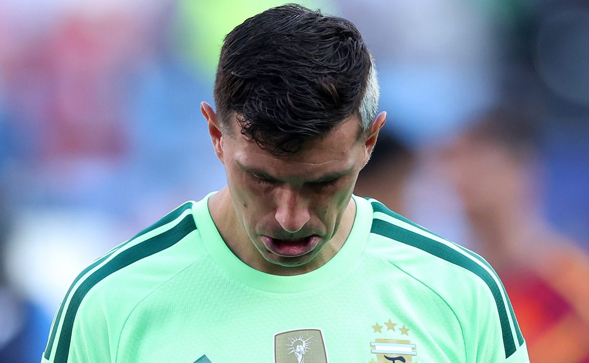 El nuevo fiasco de Emiliano Martínez en el mercado: Juventus lo rechaza y Aston Villa ficha a crack del Mundial