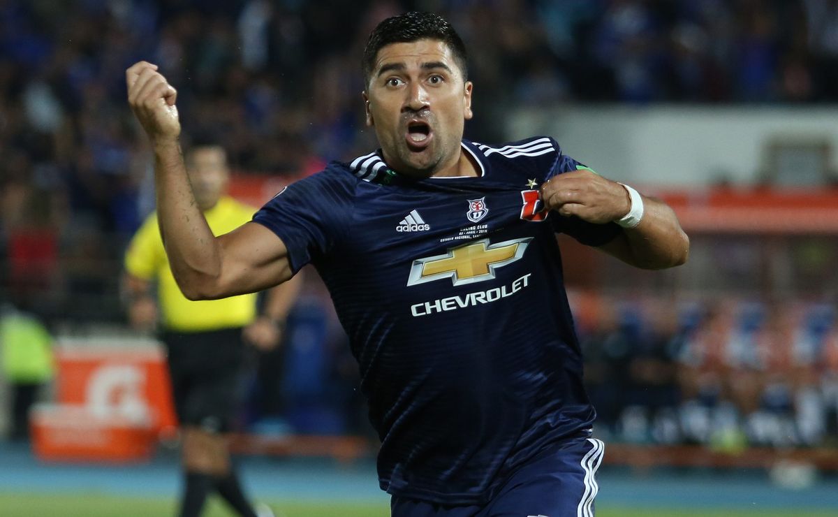 “Qué lindo juega este muchacho”: David Pizarro enamorado de joven figura de U. de Chile