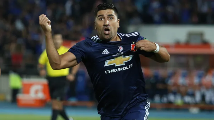 Pizarro sigue al tanto del presente de U. de Chile.
