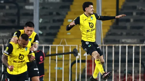 Arnaldo Castillo ya le marcó tres goles a Colo Colo este 2026