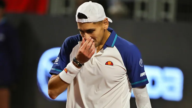 Menos de una hora y media estuvo en cancha Alejandro Tabilo en Cincinnati.
