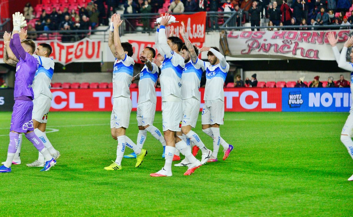 Católica pondrá inédita formación para enfrentar a Estudiantes por Copa Libertadores
