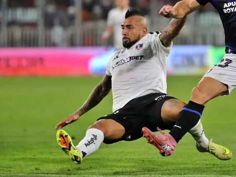 ¿Cambio de localía? Vidal critica a la pésima cancha del Monumental
