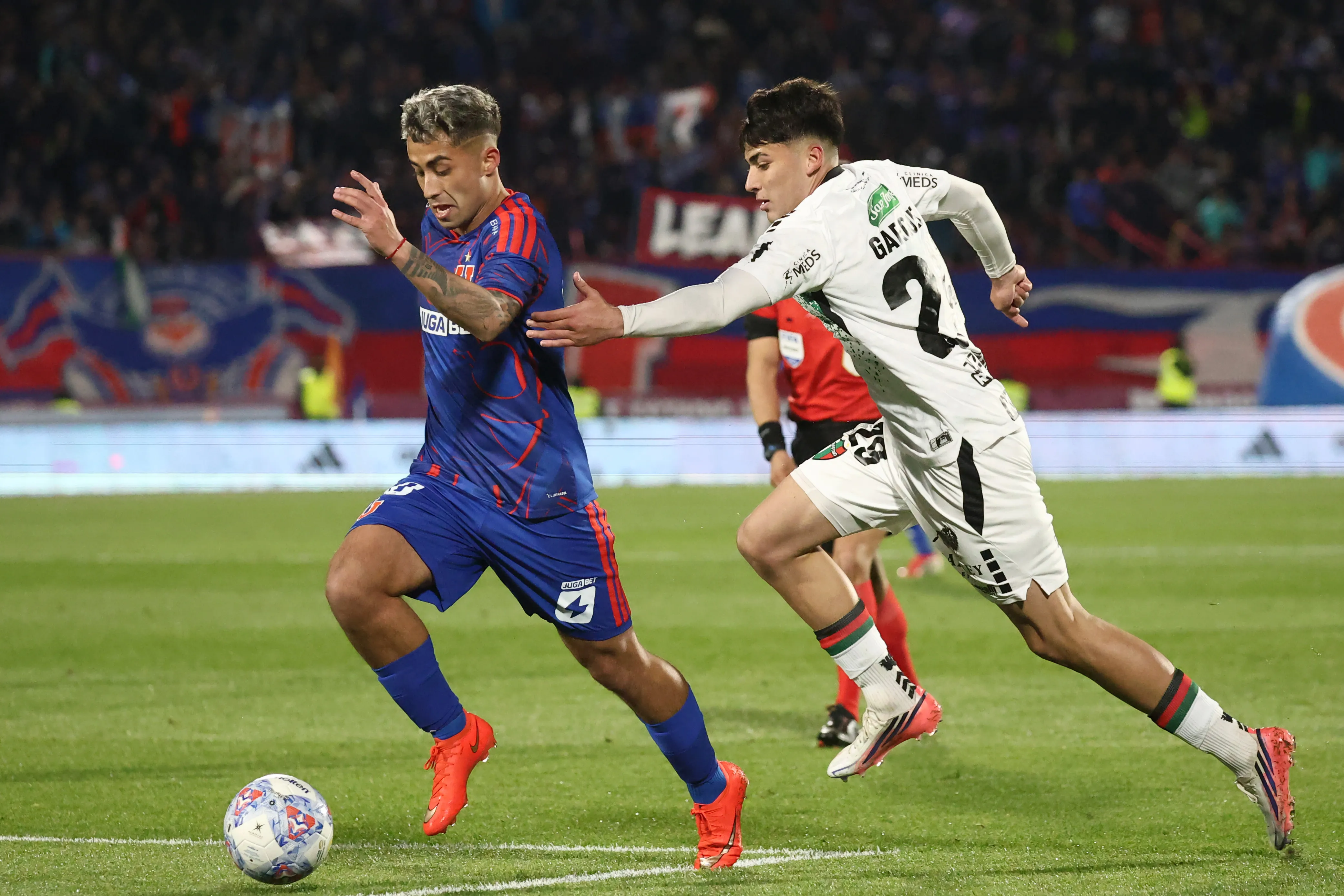 Lucas Assadi puede dejar la U en las próximas horas con rumbo a Suecia. Foto: Dragomir Yankovic/Photosport