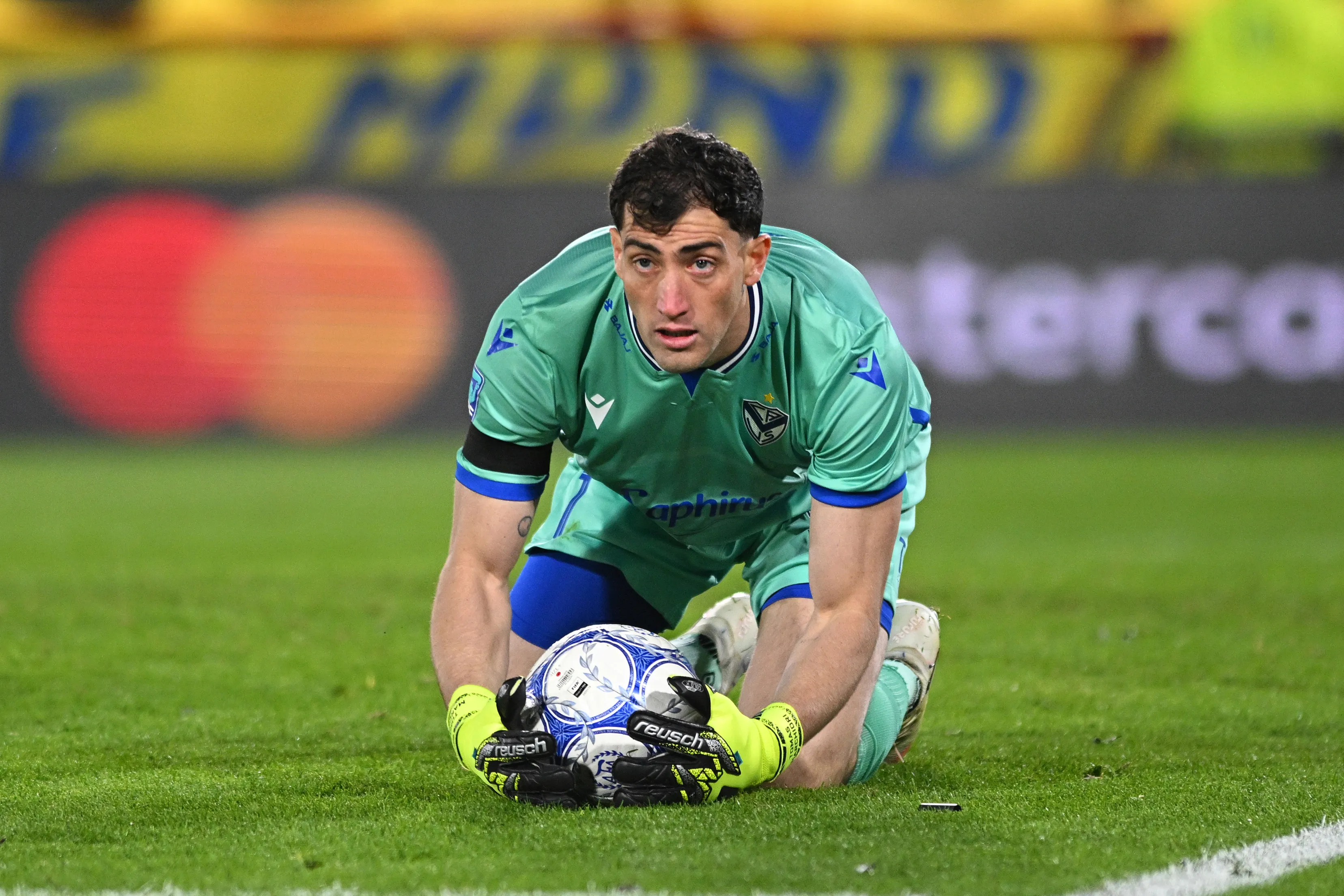 Tomás Marchiori en acción ante Boca Juniors: competirá con Sanguinetti en Vélez. (Rodrigo Valle/Getty Images).