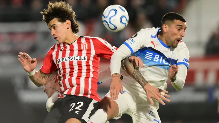 La Católica necesita ganar para pasar en Copa Libertadores.