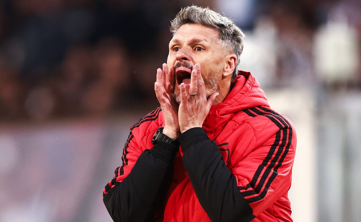 Confirman ofertas para Fernando Ortiz en Colo Colo: ¿Qué respondió el entrenador?