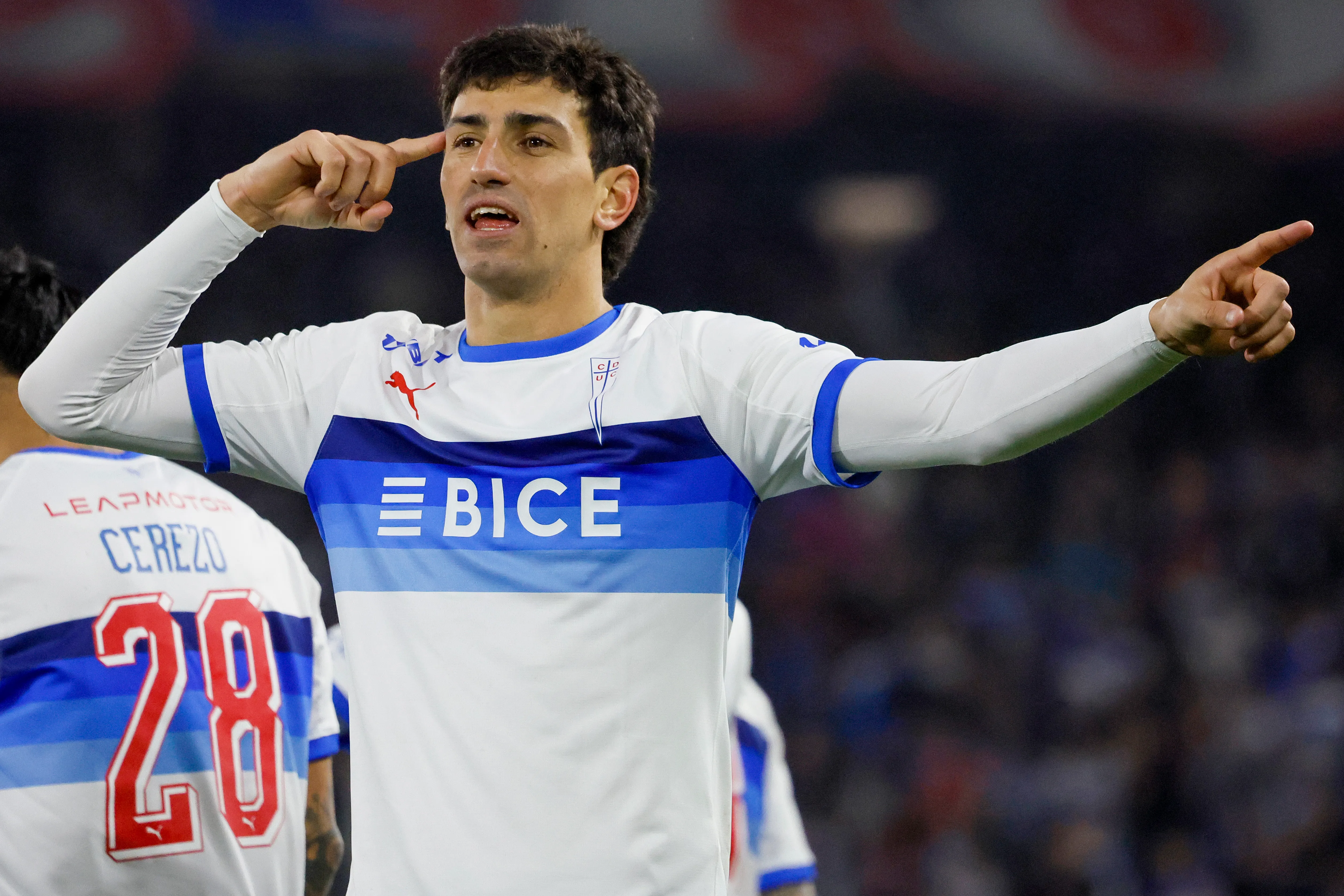 Justo Giani suma 16 goles y 10 asistencias en la Universidad Católica. (Andrés Piña/Photosport).