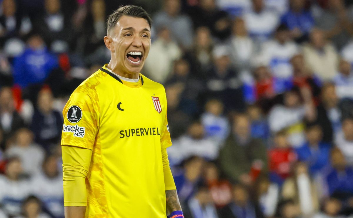 Tras la victoria de Estudiantes y su polémica con Roldán, Muslera queda loco con el Claro Arena