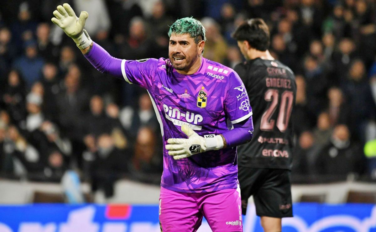 Diego Sánchez revela emotiva arenga de su madre previa a duelo por Copa Libertadores
