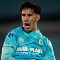 Salomón se olvida de mala racha en Colo Colo: quintuplica goles en City Torque