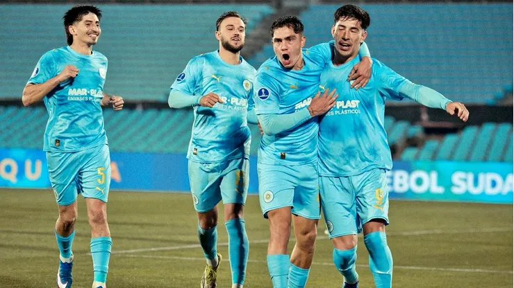 Salomón Rodríguez fue figura en Copa Sudamericana.