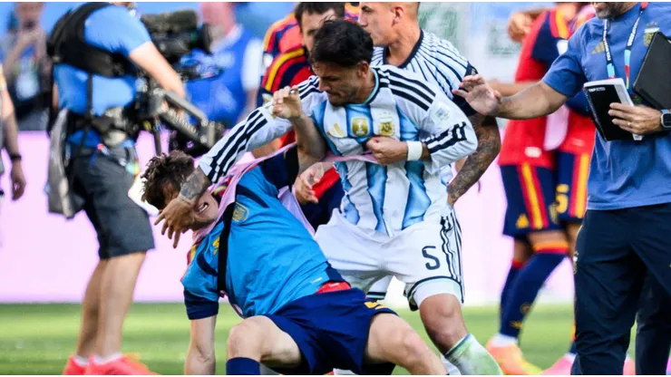 Leandro Paredes recibió una durísima sanción por parte de la FIFA.