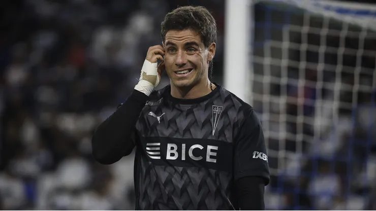Clemente Montes hace autocrítica en Católica tras derrota ante Ñublense.