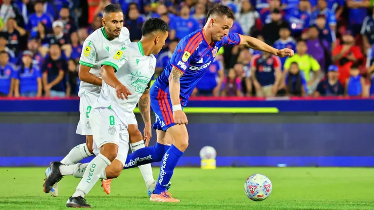 Octavio Rivero no entra en citación de la U para el Superclásico.