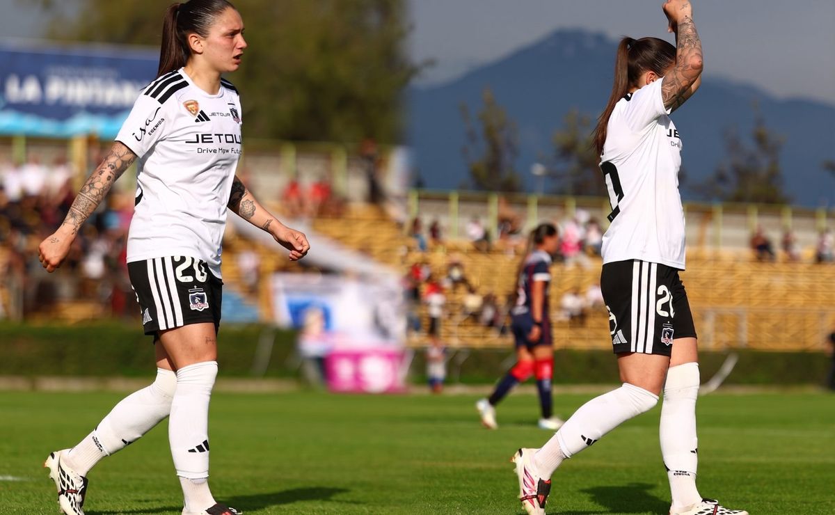 Isidora Olave rompe el silencio tras salir en ambulancia en goleada de Colo Colo: “Ya estoy muchísimo mejor”