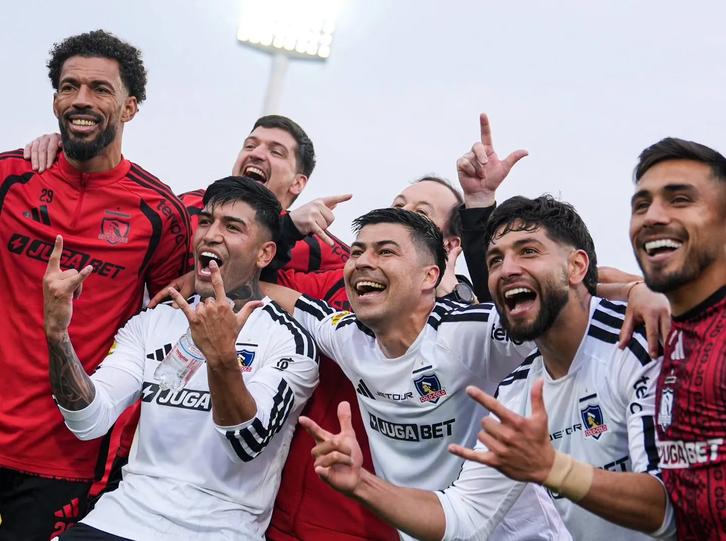 Vozinha festejó como un albo esta esta victoria sobre la U. | Foto: Colo Colo.