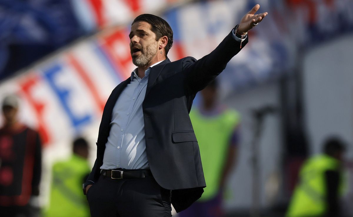 La dura más crítica a Gago de un referente de U de Chile: “Tan pavo para dirigir, tan gil”