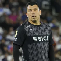 Con reciclados: la nueva camiseta de Católica sorprende a sus hinchas