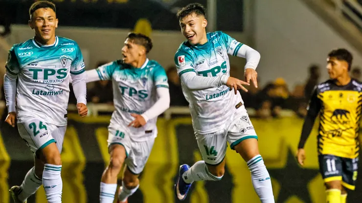 Wanderers vence a San Luis y es nuevo líder en Primera B.