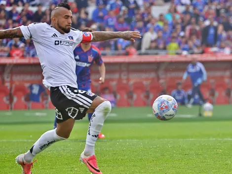 Vidal por la cancha del Monumental tras Superclásico: "No ayuda..."