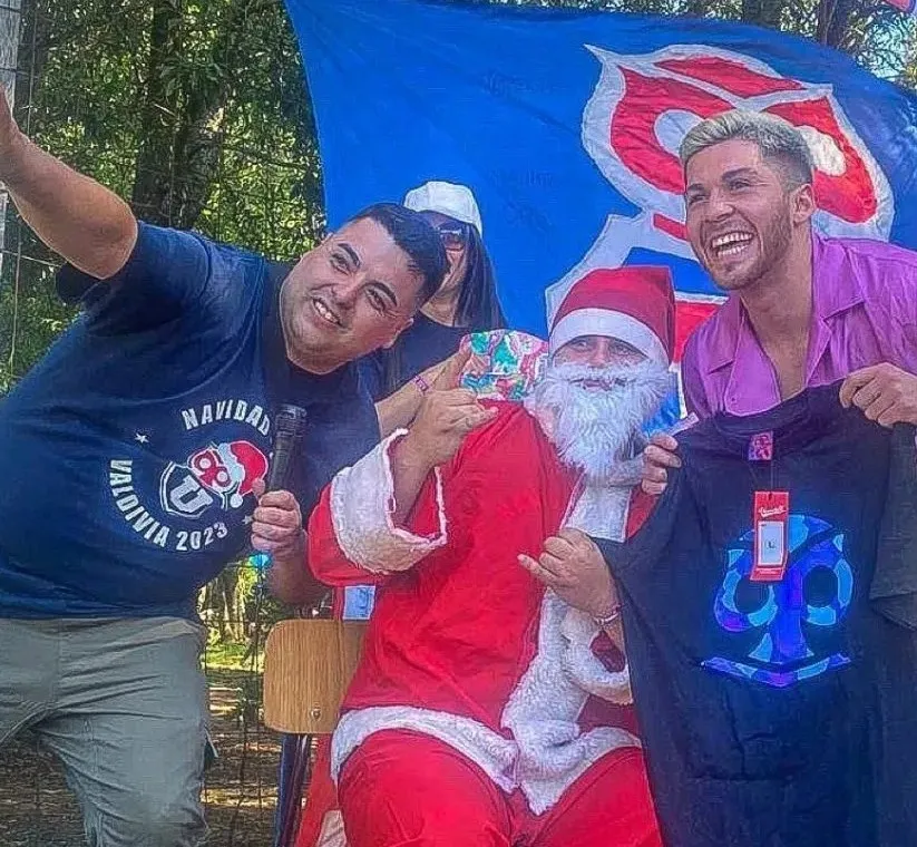 Méndez en la actividad donde se mostró hinchas de la U