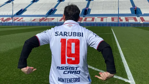 Boric incluso vistió la camiseta de Nacional y tuvo la posibilidad de pisar la cancha