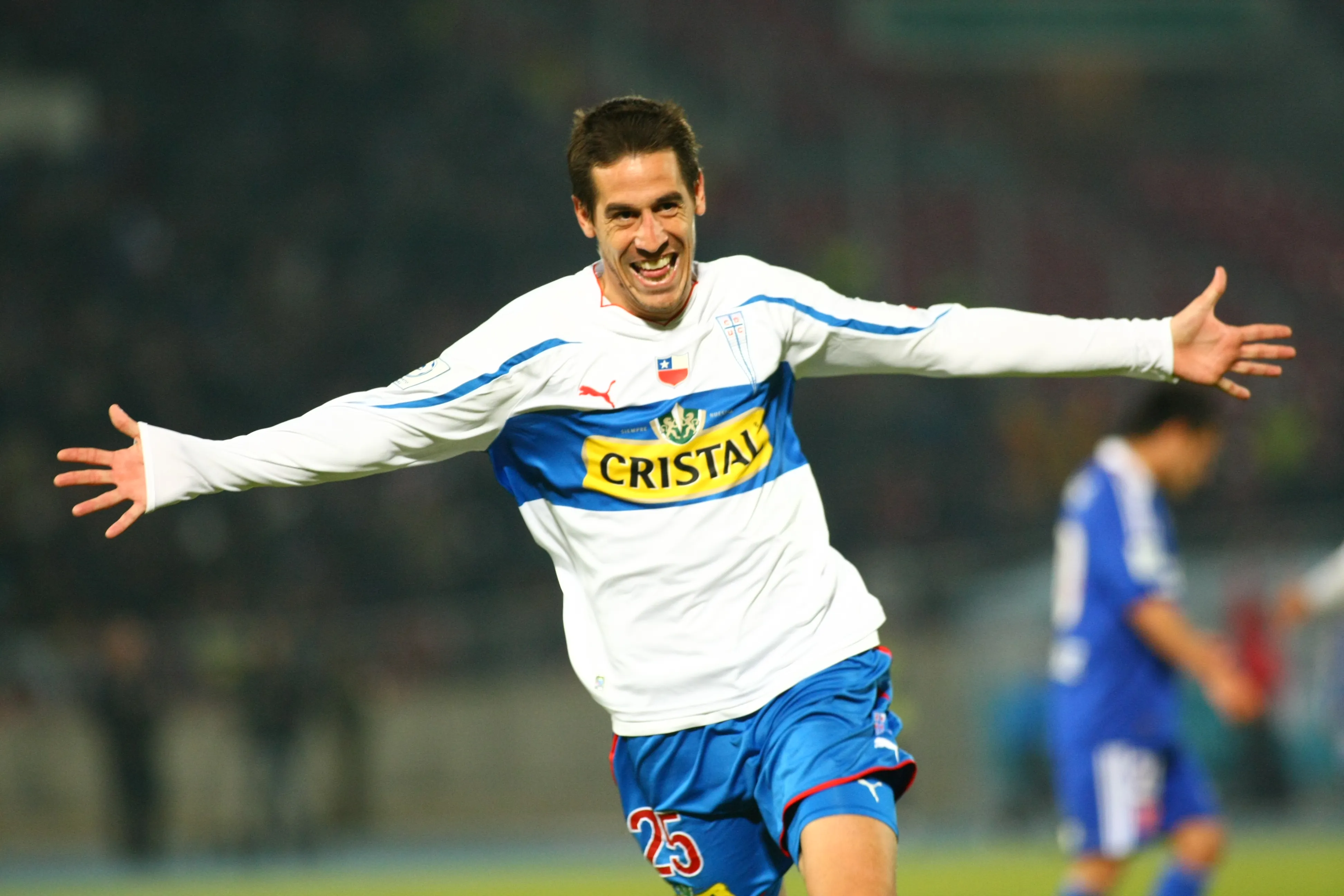 Tomás Costa anotó un gol en la final de ida ante Universidad de Chile en el Apertura 2011. Los Azules remontaron ese 2-0 y fueron campeones. (Max Montecinos | Photosport).