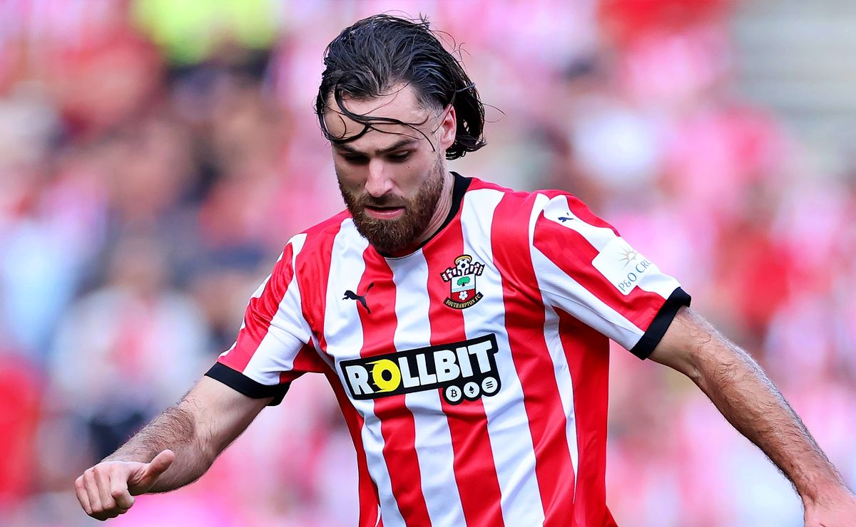 Mercado: Los millones que exige el Southampton para dejar partir a Ben Brereton en Inglaterra