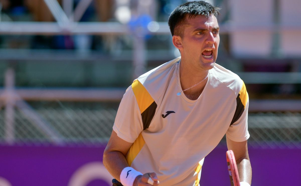 Tomás Barrios arrasa y está a un partido de entrar al cuadro principal del US Open
