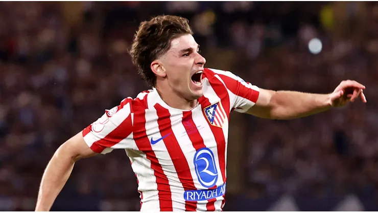 Julián Álvarez presiona por salir del Atlético Madrid.