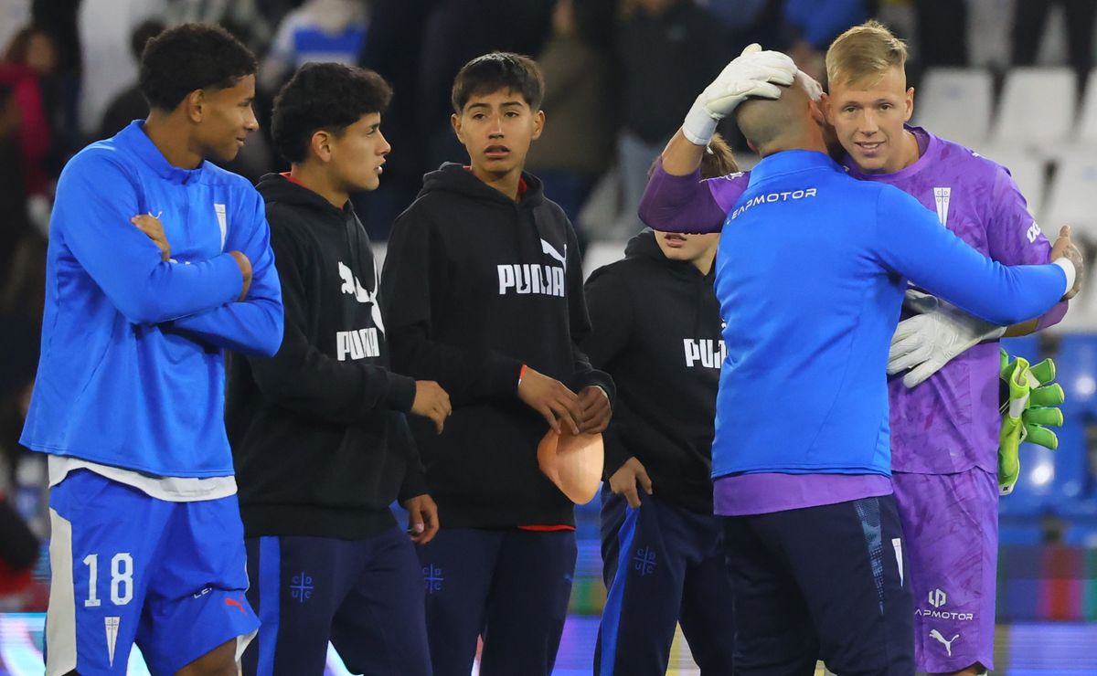 A Católica le llueve sobre mojado: informa otra lesión de rodilla antes de jugar vs Coquimbo Unido