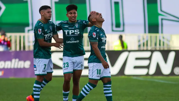 Wanderers alcanzó la cima de la Primera B.