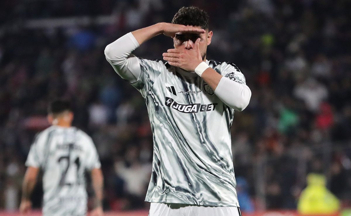 ¿Cuándo volverá a jugar? Confirman gravedad en lesión de Maxi Romero tras exámenes en Colo Colo