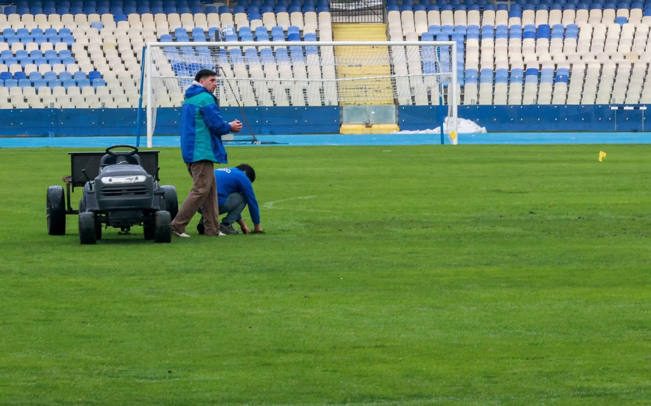Las lluvias han golpeado fuerte a la cancha del Ester Roa Rebolledo. | Foto: Municipalidad de Concepción.
