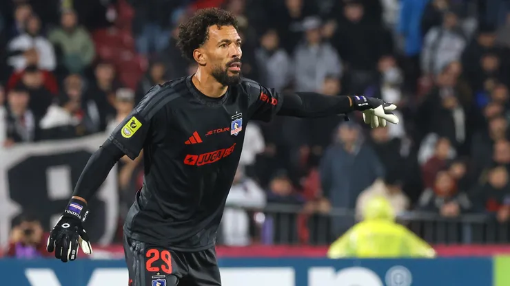 Vozinha recibió elogios tras su debut en Colo Colo