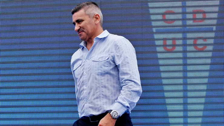 Alberto Acosta es opción para asumir la gerencia deportiva de Católica.