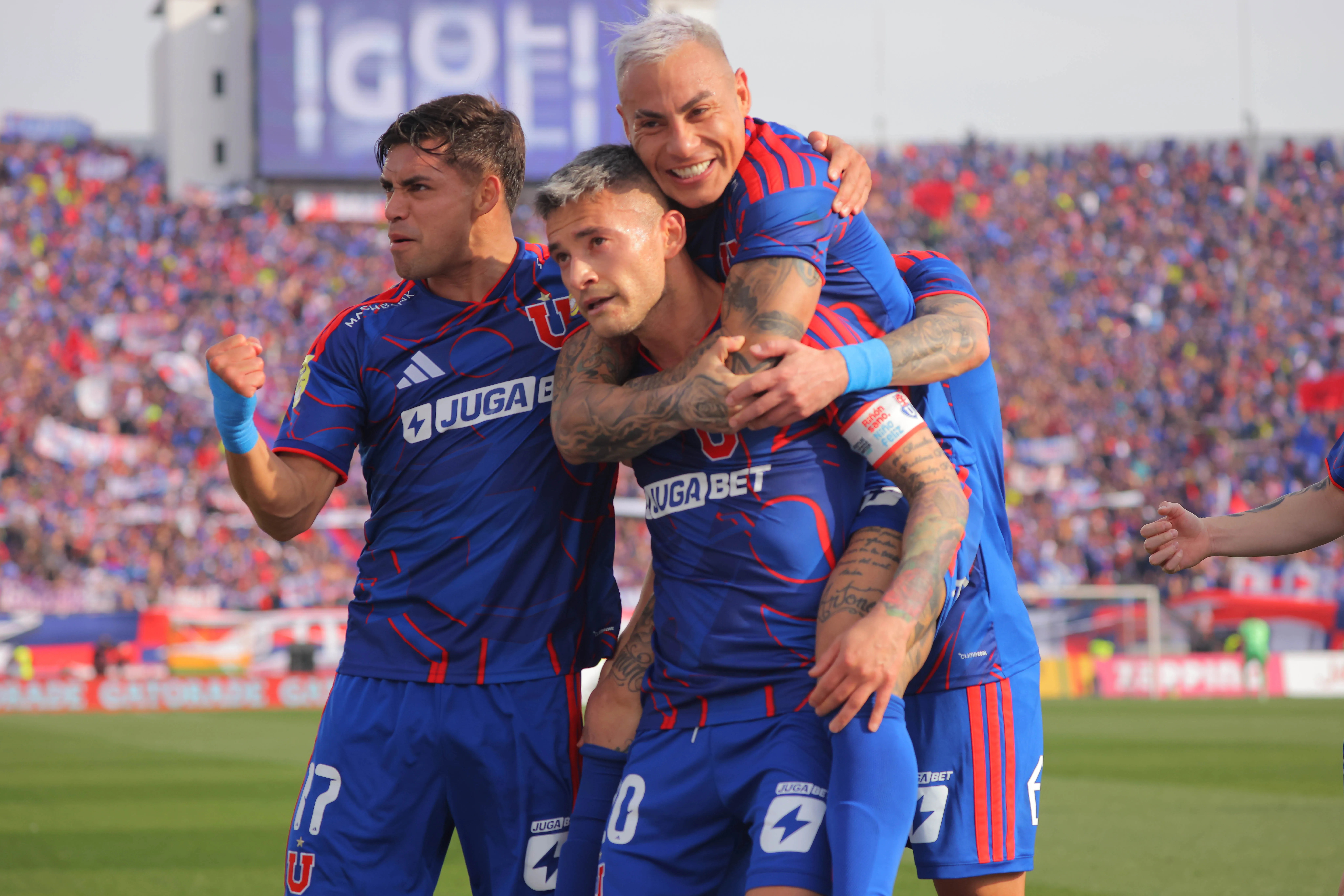 Charles Aranguiz fue reemplazado en el segundo tiempo en el Superclásico. Foto: Luis Quinteros/Photosport