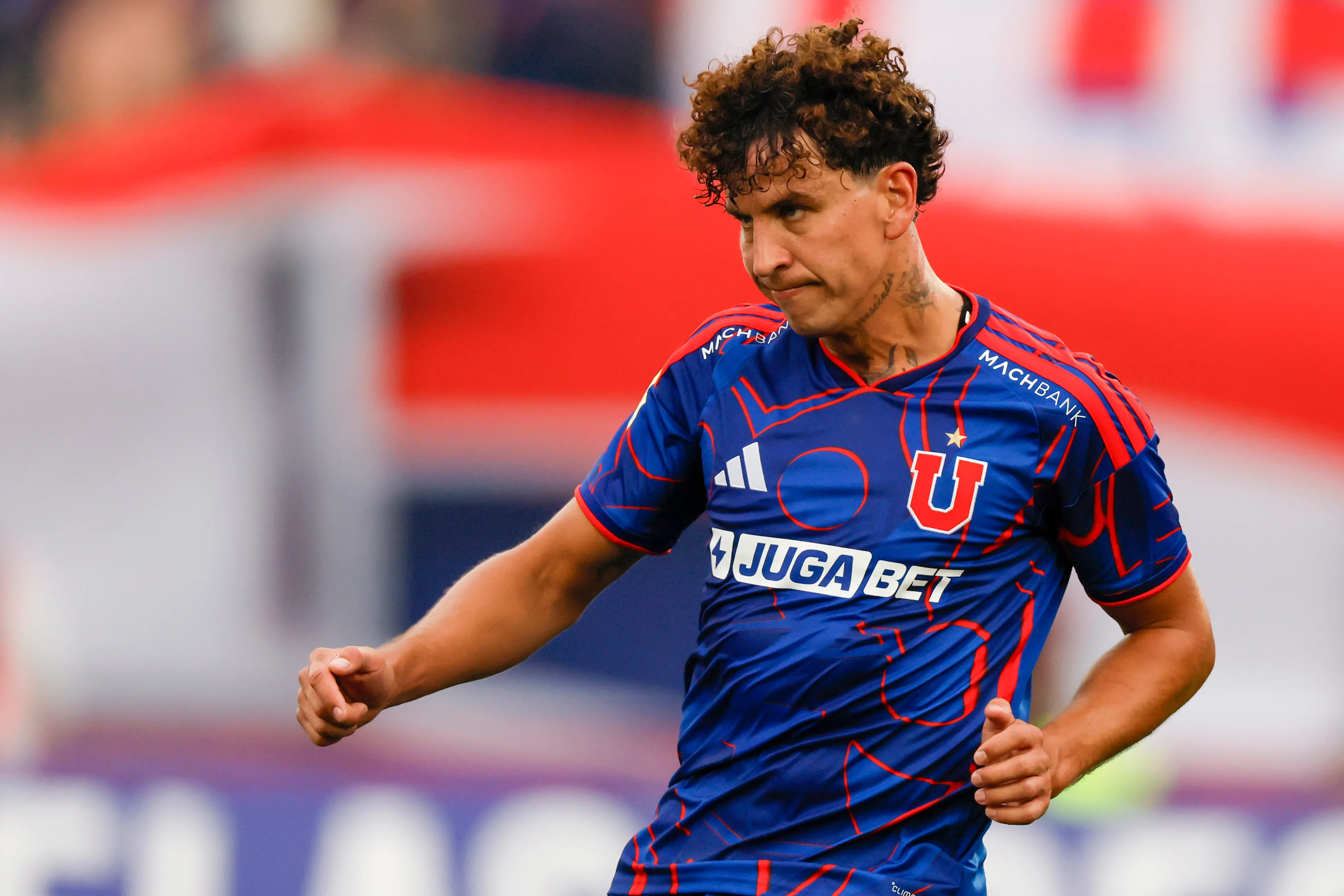 Igor Lichnovsky será baja en Universidad de Chile tras jugar su primer partido en su vuelta al club. | Foto: Photosport.